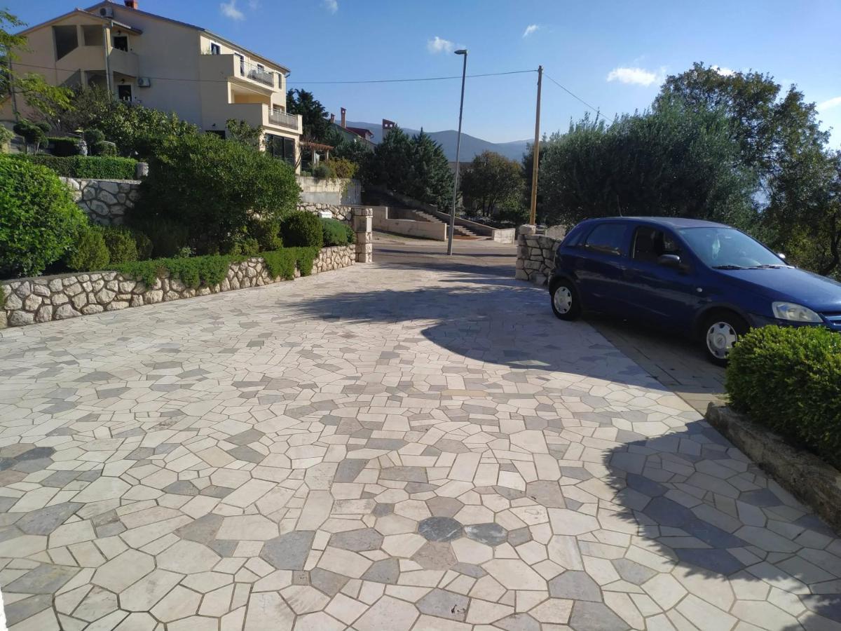 Apartments Marino Novi Vinodolski Exterior photo