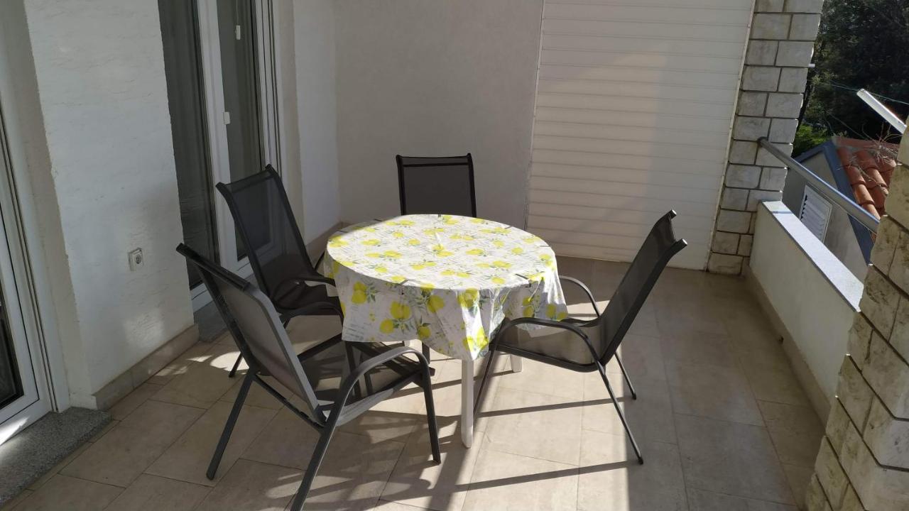 Apartments Marino Novi Vinodolski Exterior photo