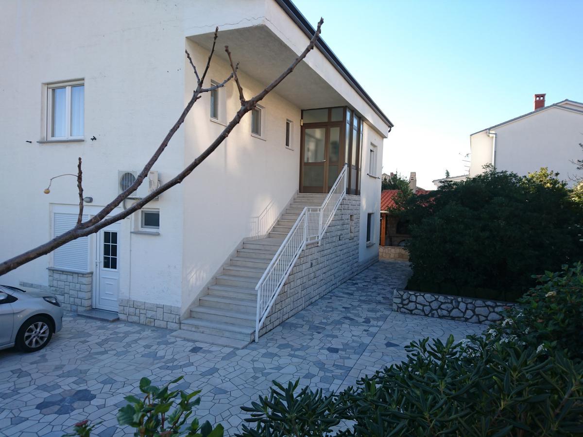 Apartments Marino Novi Vinodolski Exterior photo