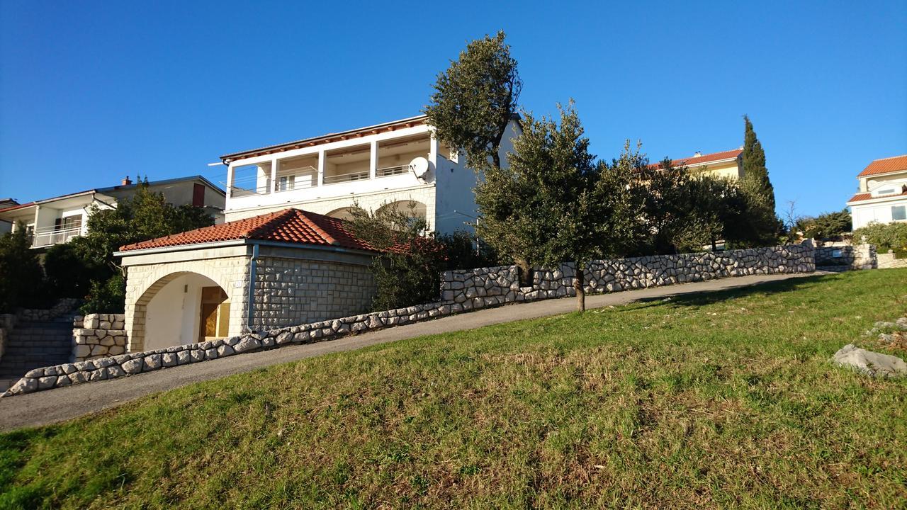 Apartments Marino Novi Vinodolski Exterior photo